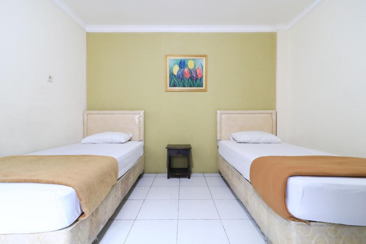Ams Hotel Koja Джакарта Экстерьер фото