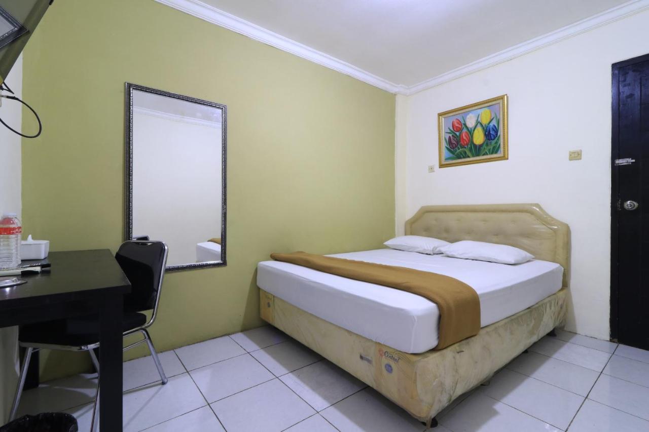 Ams Hotel Koja Джакарта Экстерьер фото