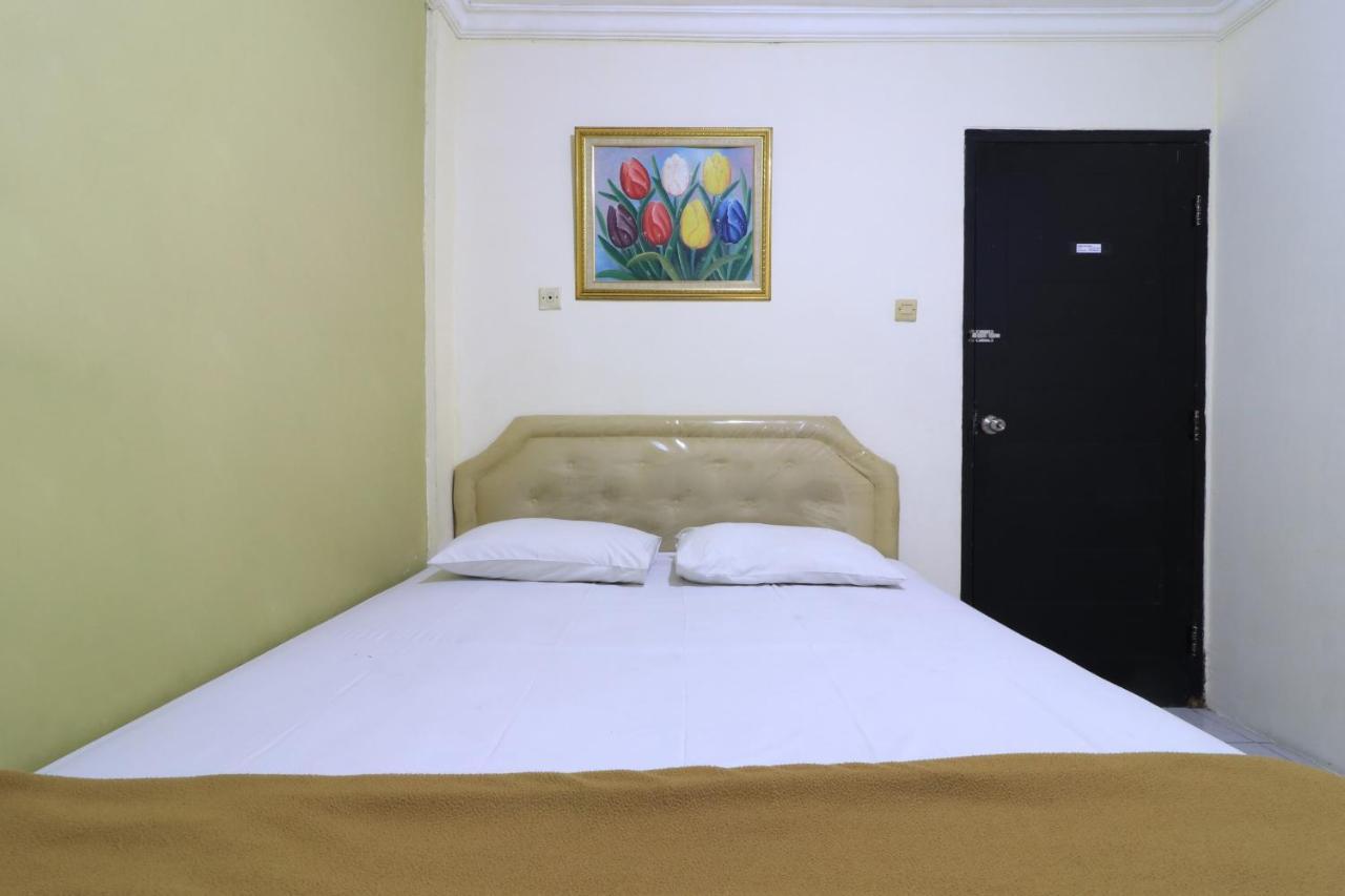 Ams Hotel Koja Джакарта Экстерьер фото