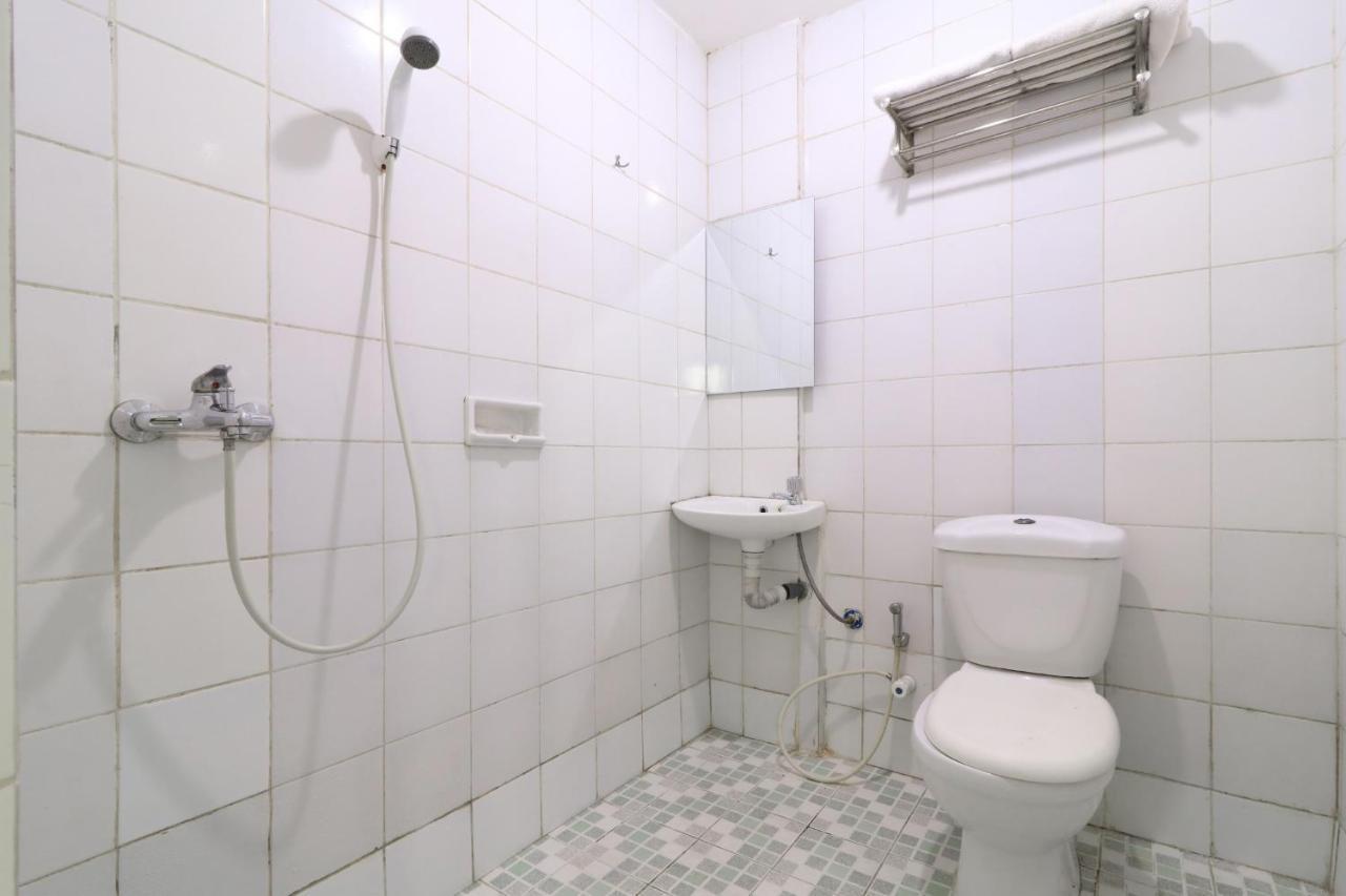 Ams Hotel Koja Джакарта Экстерьер фото